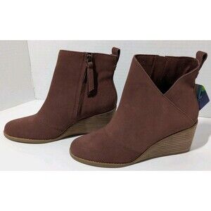 TOMS Sutton Boots Womens Size 8.5 Chestnut Suede Ankle Zip Wedge Heel Shoes NEW